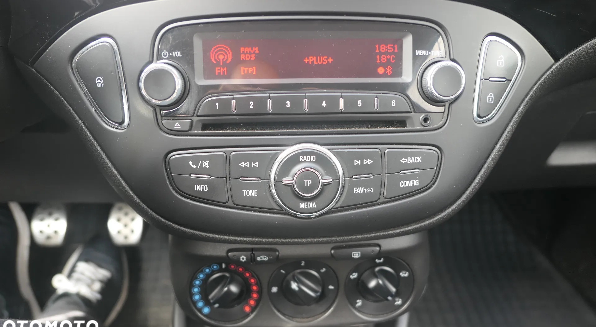 Opel Corsa cena 37500 przebieg: 78178, rok produkcji 2016 z Nowa Dęba małe 106